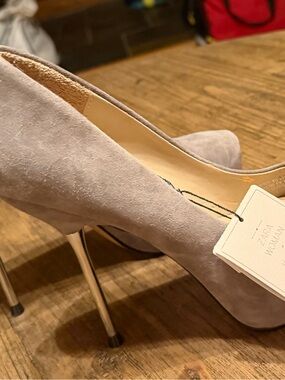 Zara Grey/Taupe Suede Pointed-Toe with Silver Stiletto Heels size 6.5